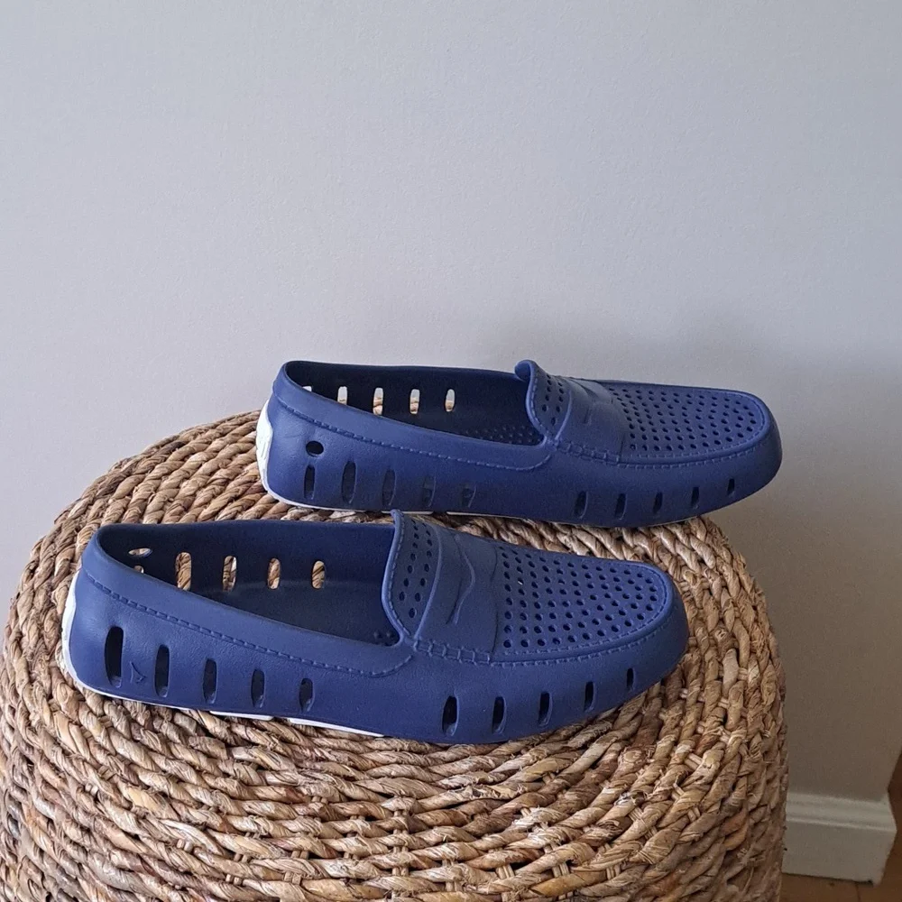 Floafers‎ Mens Blue Perforated Rubber Driving Loafers White Soles Size 11